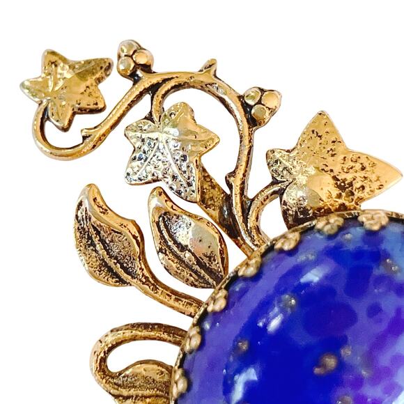 VTG 60s Gold Tone Ivy Leaf Brooch Blue Art Glass Cabochon Victorian Revival Pin - Picture 3 of 11